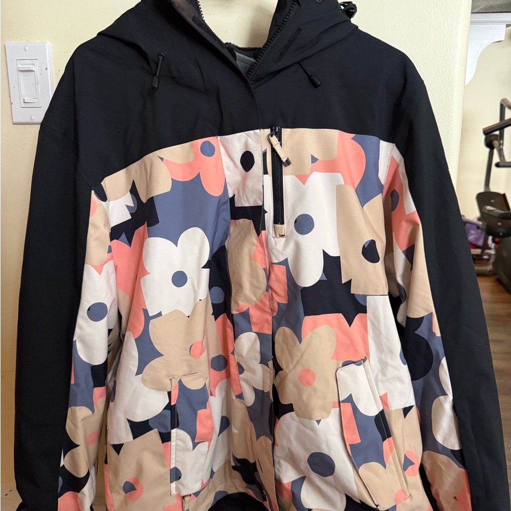 Roxy Black and Cream Hooded Jacket